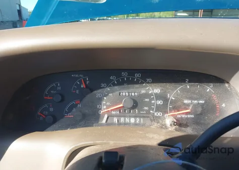 2001 Ford F-250 Lariat/Xl/Xlt z USA, uszkodzony, nr VIN 1FTNX20F11EC42477